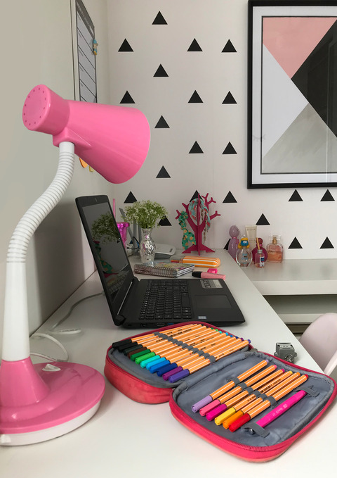 Flutua Arquitetura Picarras Criciuma Interiores Paisagismo Engenharia e BIM Quarto infantil Geo Pink IMG 5061 POS WEB