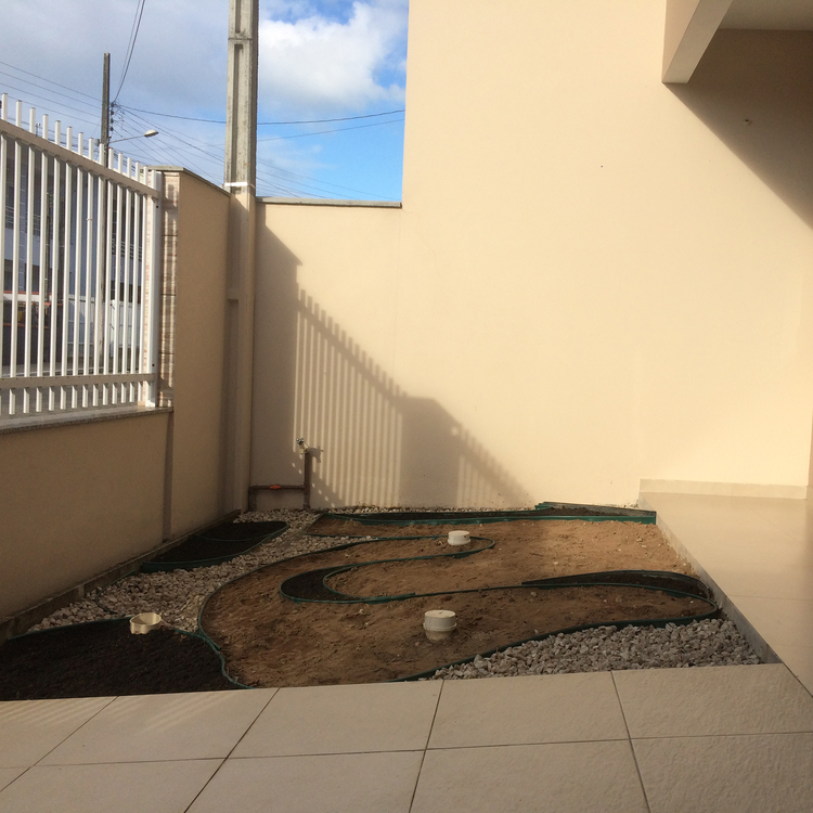 Flutua Arquitetura Picarras Jardim Paisagista Paisagismo Interiores Engenharia e BIM MONTAGEM SEPARADOR JARDIM